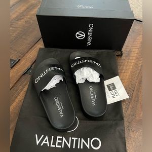 COPY - Valentino Slides
